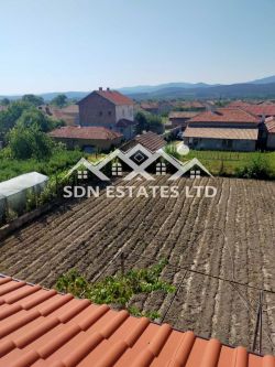 Продава къща в село Габарево