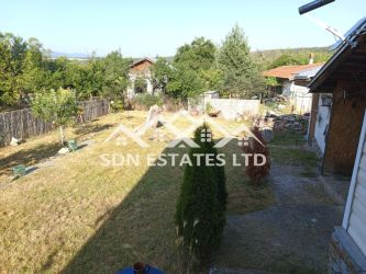 Прекрасна вила за продажба на язовир Копринка – местност Голяма Гюрля