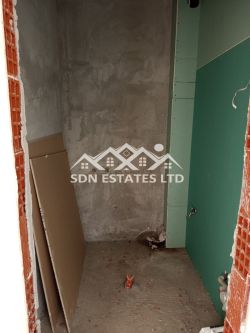 Продава се 3-стаен апартамент с двор и паркомясто в гр. Казанлък