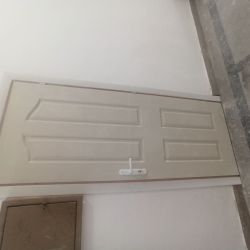 Офиси за продажба в административна сграда