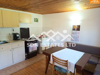 ЕКСКЛУЗИВНО! Двуетажна къща с двор в село Долно Изворово