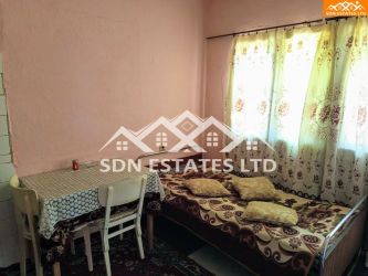 Продава монолитна къща в село Копринка