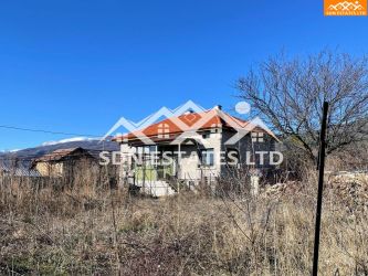 Отдава под наем напълно обзаведена къща в село Тъжа