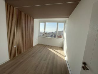 Продава Тристаен апартамент Масивно строителство в гр.Казанлък