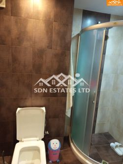 Продава напълно обзаведен двустаен апартамент в района на Стадиона