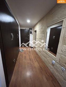 Продава се апартамент с три спални в центъра на гр. Казанлък