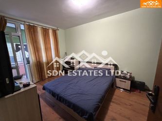 Продава се апартамент с три спални в центъра на гр. Казанлък