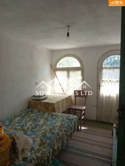 Продава  къща в село Тъжа