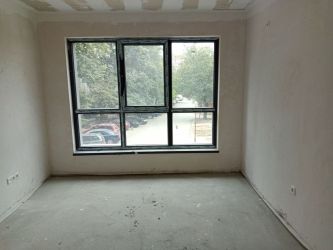 Продава прекрасен новопостроен апартамент в района до Манастира