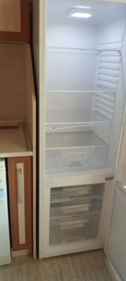 Отдавам под наем двустаен апартамент