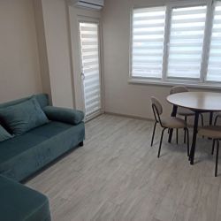 ИЗЦЯЛО РЕНОВИРАН АПАРТАМЕНТ, ГОТОВ ЗА НАНАСЯНЕ!