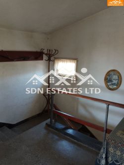 Продава монолитна къща в село Дъбово