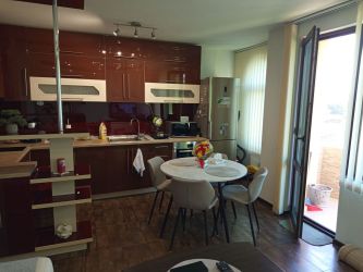 Продава апартамент в идеалния център на града