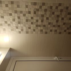 ИЗЦЯЛО РЕНОВИРАН АПАРТАМЕНТ, ГОТОВ ЗА НАНАСЯНЕ!