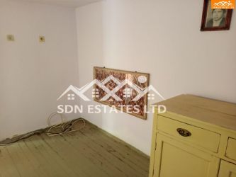 Продава къща в село Манолово