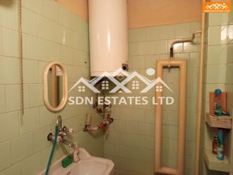 Продава апартамент с две спални на ул. ”Тулово”, гр. Казанлък