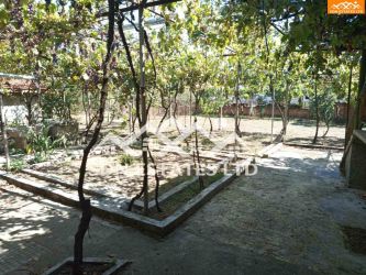 Продава къща в село Манолово