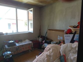 Продава къща в село Розово