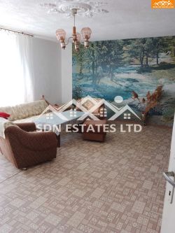 Продава монолитна къща в село Дъбово