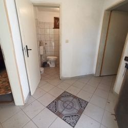 Къща с двор от 730 м2 в непосредствена близост до гората