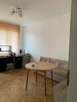 Продава Четиристаен апартамент Тухла в гр.Казанлък