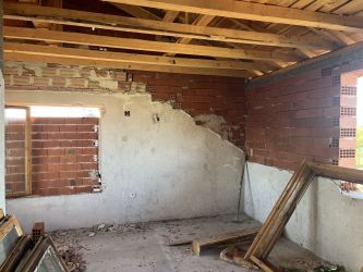 Продава монолитна къща в село Тулово