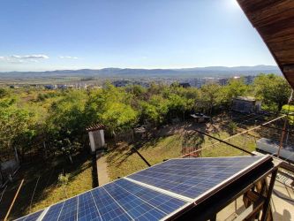 Продава вила в ж.к. Изток над блок 45, гр. Казанлък