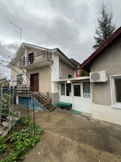 Къща за продажба – с. Горно Сахране