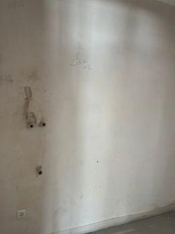 Продава се тристаен апартамент – ново строителство, кв. „Васил Левски“