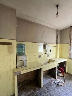 Продава се тристаен апартамент – кв. „Васил Левски“, гр. Казанлък