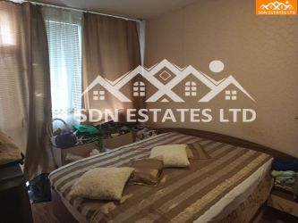 Продава тристаен апартамент в идеалния център на гр. Казанлък