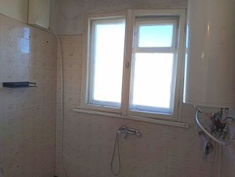 Отдава под наем 4-стаен апартамент до бензиностанция Еко