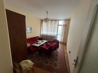 Продава се тристаен апартамент – кв. „Васил Левски“, гр. Казанлък