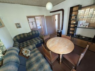 Продава къща в село Александрово