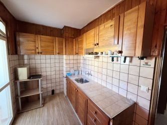 Продава две стаи с кухня в ж.к. Изток, гр. Казанлък