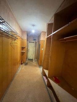 Продава се тристаен апартамент – кв. „Васил Левски“, гр. Казанлък