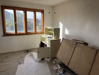 Продава монолитна къща в село Тулово