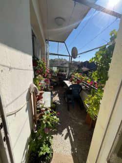 Продава се просторен апартамент в център на гр. Казанлък