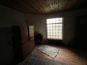 Продава монолитна къща в село Търничени