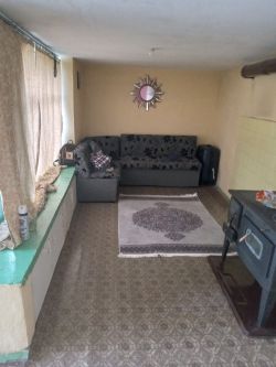 Продавам едноетажна къщата. село Дъбово.об мъглищ