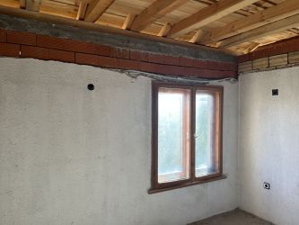 Продава монолитна къща в село Тулово