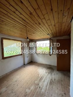 Продажба на прекрасна двуетажна вила в село Долно Сахране