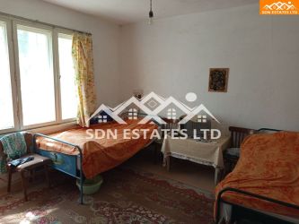 Продава къща в село Тъжа