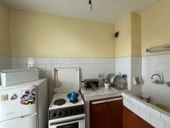 Продава се тристаен апартамент – кв. „Васил Левски“, гр. Казанлък