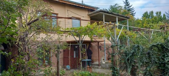 КЪЩА В С.ДОЛНО ИЗВОРОВО