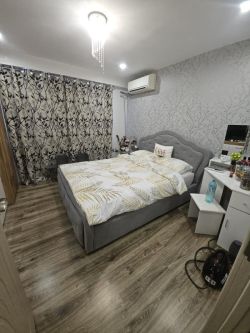 Агенция Елия продава 3 стаи + кухня в района на Казармата