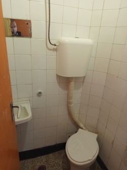 Отдава под наем 4-стаен апартамент до бензиностанция Еко