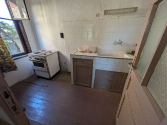 Продава къща в село Александрово