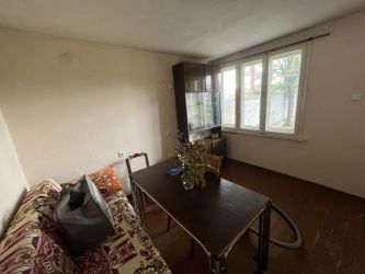 Отдава под наем къща в гр. Крън