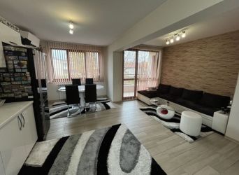 Продава прекрасен напълно обзаведен четиристаен апартамент до Лидл